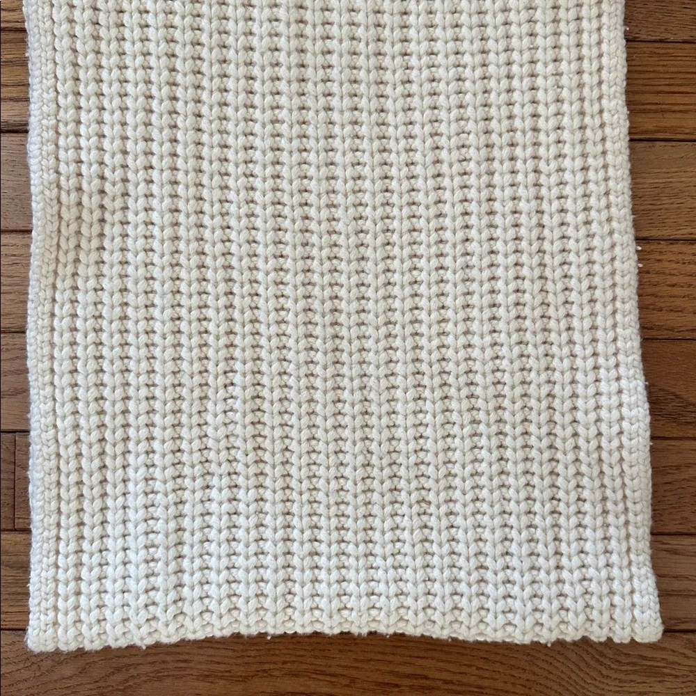 🤍 J. CREW women’s infinity scarf cream off white chunky knit